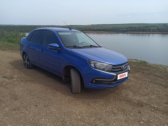 2020 Lada (ВАЗ) Granta I Рестайлинг, синий, 720000 рублей - вид 2