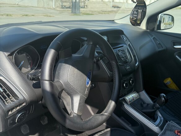 2011 Ford Focus III, белый, 1150000 рублей - вид 5