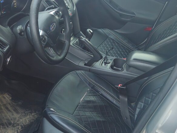 2012 Ford Focus III, серебристый, 500000 рублей - вид 3
