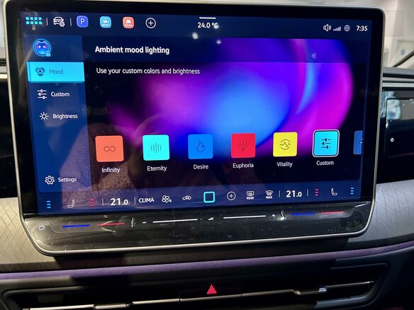 2025 Volkswagen Talagon I Рестайлинг, чёрный, 6978000 рублей - вид 35