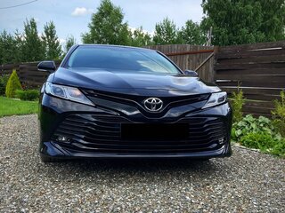 2018 Toyota Camry VIII (XV70), чёрный, 3000000 рублей, вид 3