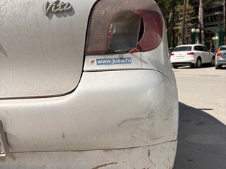 1999 Toyota Vitz I (P10), серебристый, 225000 рублей, вид 4