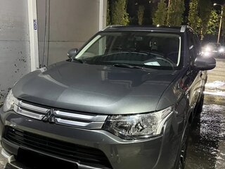 2014 Mitsubishi Outlander III Рестайлинг, серый, 1950000 рублей, вид 1