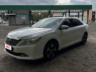 2013 Toyota Camry VII (XV50), белый, 1100000 рублей, вид 1