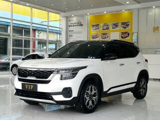 2022 Kia KX3, белый, 1800000 рублей, вид 4