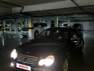 2005 Mercedes-Benz C-Класс 230 II (W203) Рестайлинг, синий, 670000 рублей, вид 3