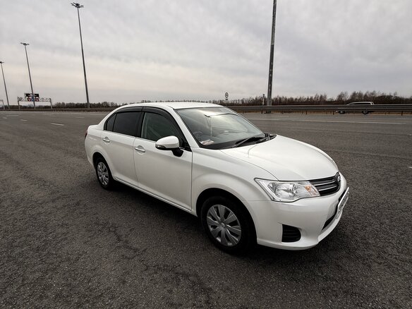 2013 Toyota Corolla Axio XI (E160, E170, E180), белый, 990000 рублей - вид 3