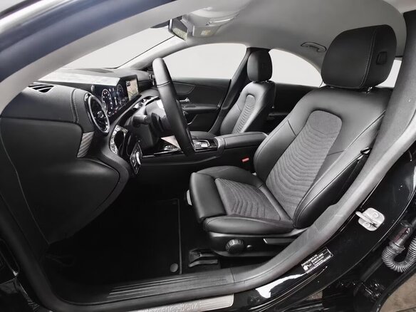 2024 Mercedes-Benz CLA 180 II (C118, X118) Рестайлинг, белый - вид 5