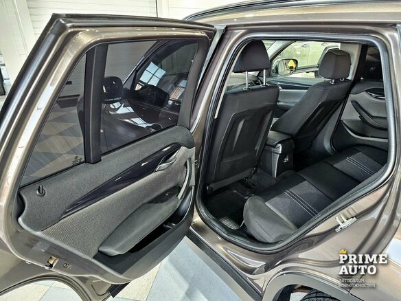 2012 BMW X1 20d I (E84), коричневый - вид 14