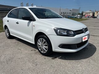 2014 Volkswagen Polo V, белый, 780000 рублей, вид 2