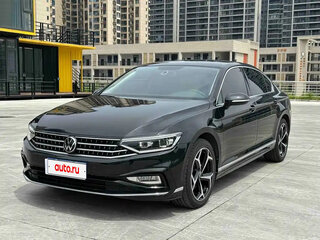 2023 Volkswagen Magotan B8 Рестайлинг, чёрный, 1800000 рублей, вид 1