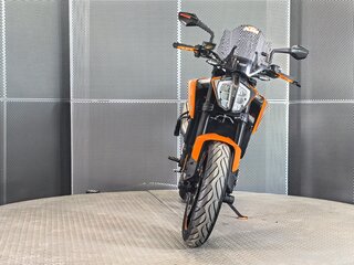 2018 KTM 790 Duke, оранжевый, 519000 рублей, вид 3