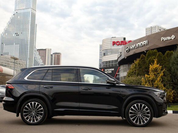 2025 Geely Monjaro (Xingyue L) I Рестайлинг (China Market), чёрный, 3638000 рублей - вид 2