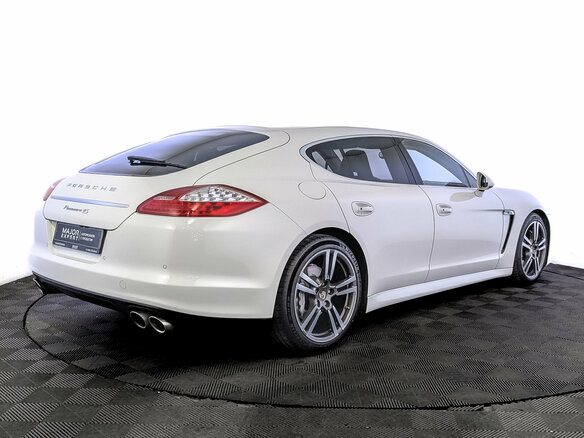 2011 Porsche Panamera 4S I, белый, 5200000 рублей - вид 4
