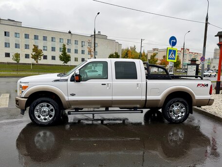 2013 Ford F-250, белый, 7390000 рублей, вид 2