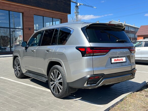 2023 Lexus LX 600 IV, серый, 17500000 рублей - вид 4