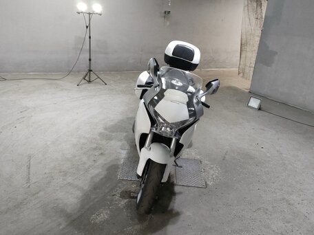 2012 Honda VFR 1200, белый, 852000 рублей, вид 3