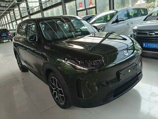 2026 Leapmotor A10 39.8 kWh, зелёный, 1902033 рублей, вид 3
