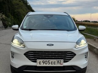 2020 Ford Kuga III, белый, 2050000 рублей, вид 2