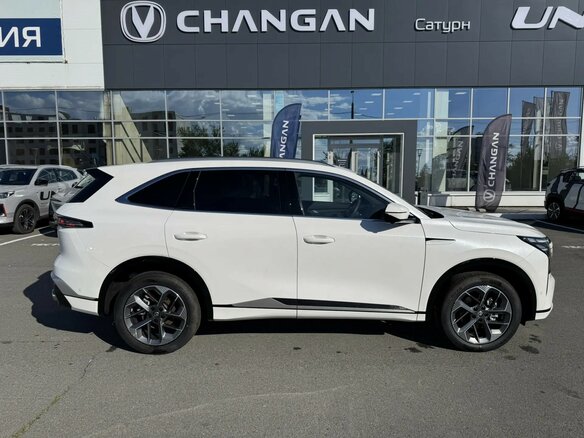 2025 Changan CS75 Plus IV, белый, 4339900 рублей - вид 3