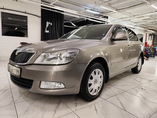 2010 Skoda Octavia II (A5) Рестайлинг, серый, 490000 рублей, вид 2