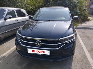 2021 Volkswagen Polo VI, чёрный, 2500000 рублей, вид 2
