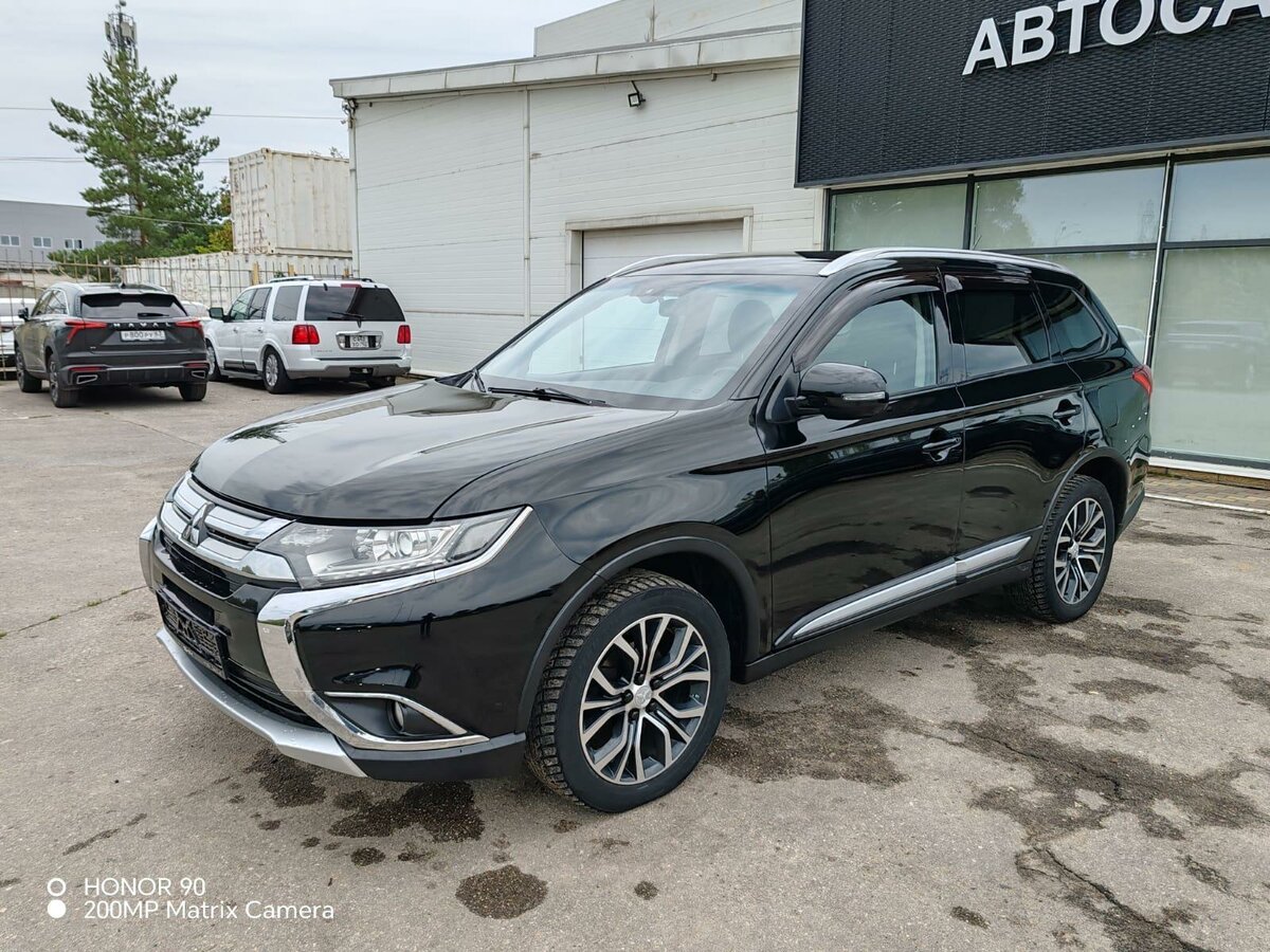 Открыть фотографии: Mitsubishi Outlander III Рестайлинг 2