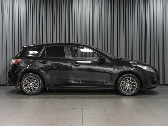 2010 Mazda 3 II (BL), чёрный, 999000 рублей - вид 3