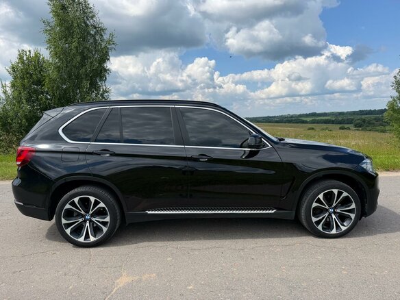2014 BMW X5 30d III (F15), чёрный - вид 2