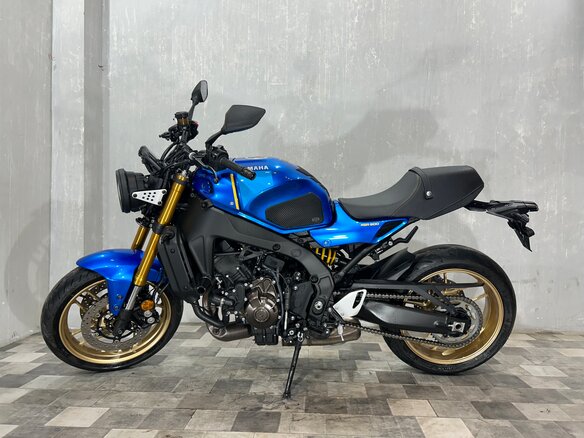 2022 Yamaha XSR900, синий, 1030000 рублей - вид 1