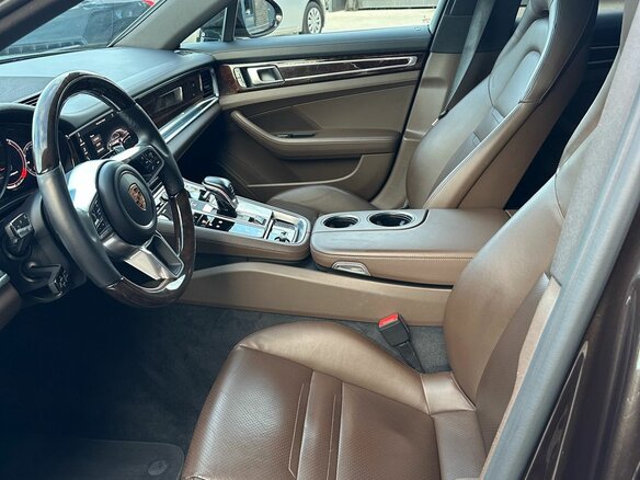 2017 Porsche Panamera 4 II, коричневый, 5250000 рублей - вид 8