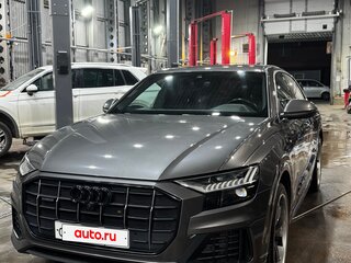 2019 Audi Q8 55 TFSI I (4M), серый, 5300000 рублей, вид 2