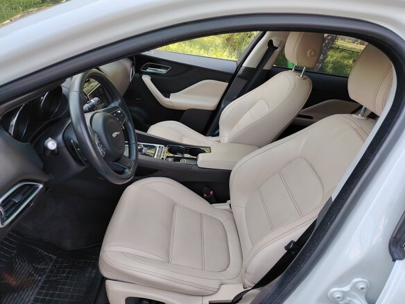 2016 Jaguar F-Pace I, белый - вид 9