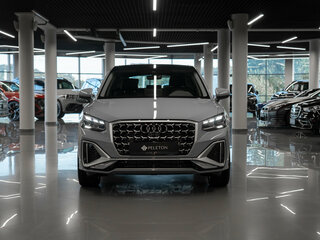 2025 Audi Q2 L 35 TFSI I Рестайлинг, серый, 3740000 рублей, вид 3