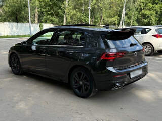 2023 Volkswagen Golf VIII, чёрный, 1900000 рублей, вид 2