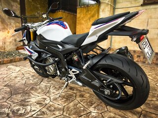 2017 BMW S 1000 R, белый, 1500000 рублей, вид 2