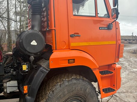2022 КамАЗ 43118, оранжевый, 5700000 рублей, вид 3