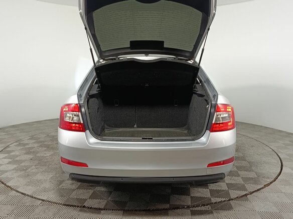 2017 Skoda Octavia III (A7), серебристый, 1240000 рублей - вид 16