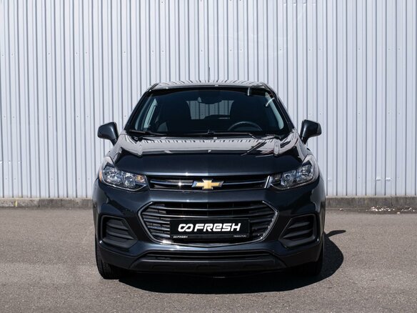 2022 Chevrolet Trax I Рестайлинг, серый, 1480000 рублей - вид 2