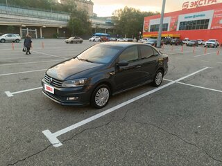 2016 Volkswagen Polo V Рестайлинг, серый, 950000 рублей, вид 2