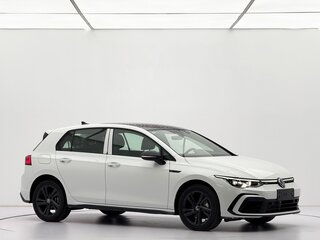 2024 Volkswagen Golf VIII, белый, 2190000 рублей, вид 3