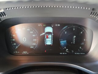 2018 Volvo XC60 II, серый, 3490000 рублей, вид 5