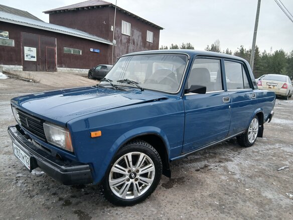2005 Lada (ВАЗ) 2105, синий, 135000 рублей