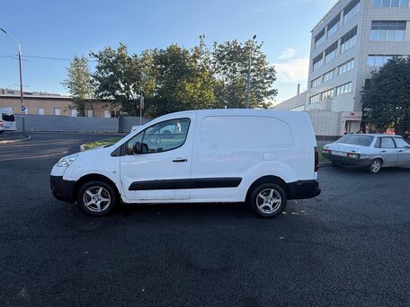 2012 Peugeot Partner, белый, 610000 рублей, вид 3