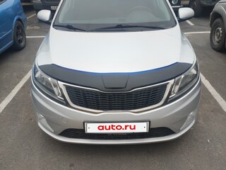 2014 Kia Rio 4-speed III, серебристый, 915000 рублей, вид 1