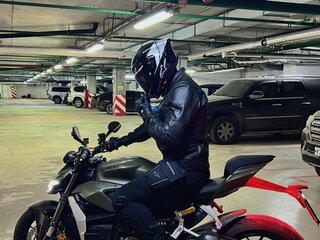 2022 Ducati Streetfighter V2, зелёный, 1550000 рублей, вид 3