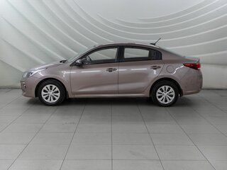 2018 Kia Rio IV, коричневый, 998000 рублей, вид 4