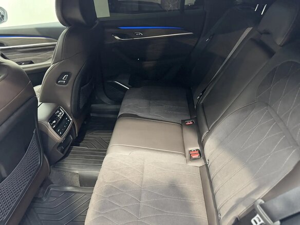2026 Geely Monjaro I Рестайлинг 2 (China Market), белый, 4090000 рублей - вид 23