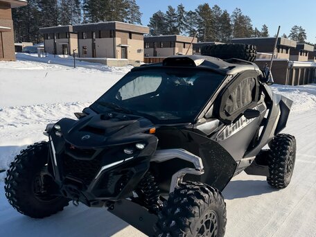 2023 BRP Can-Am Maverick R, чёрный, 4500000 рублей, вид 1