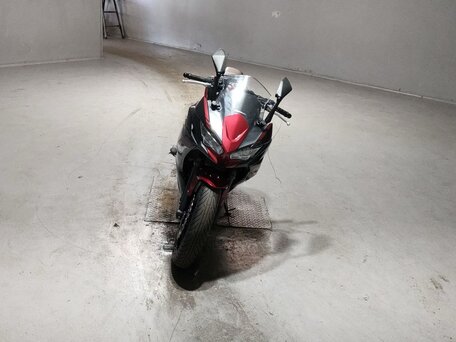 2021 Kawasaki Ninja 650, чёрный, 649000 рублей, вид 3